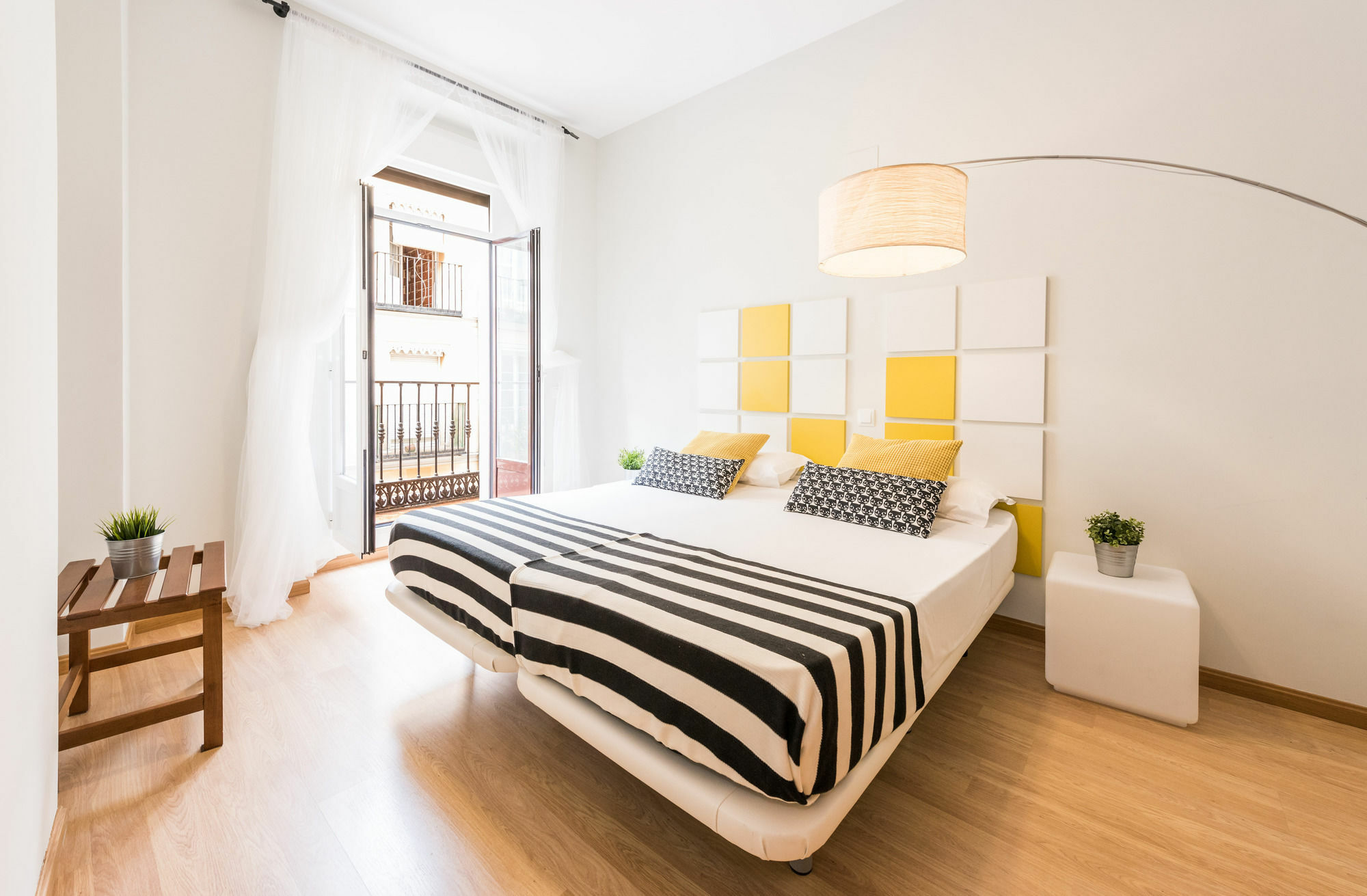 Smartr Madrid Chueca Aparthotel Exterior foto